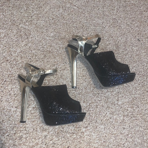 Madden Girl Shoes - EUC Madden Girl “Elementt” platform heel